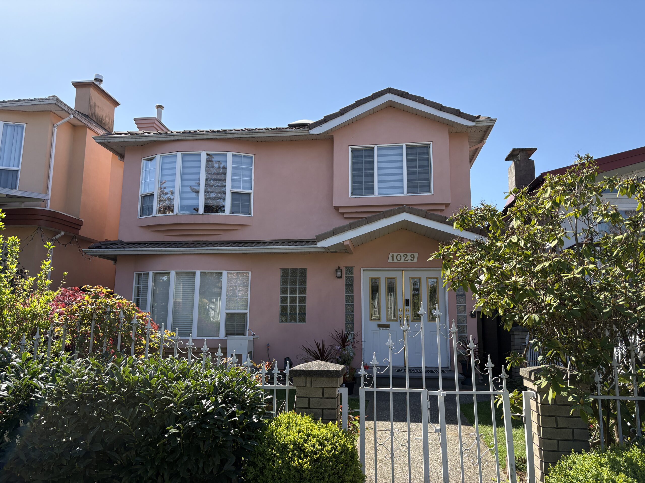 【Nootka】2br+1bath 1階